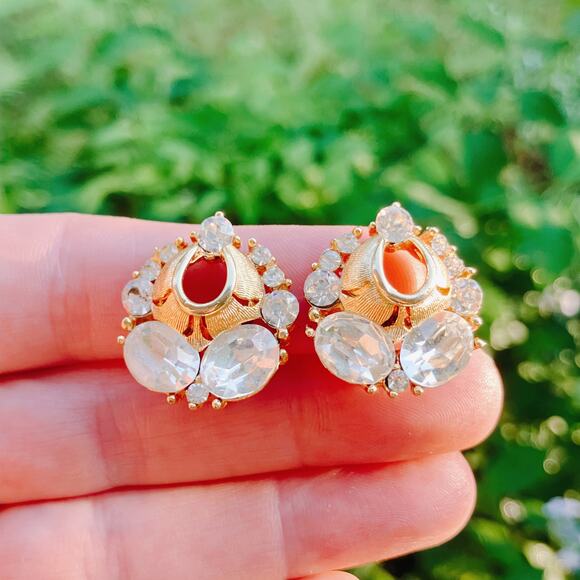 VTG Mid Century Clip On Earrings Gold Tone Rhinestone 1950s Cocktail Jewelry - Picture 3 of 11